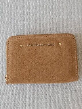 PACO MARTINEZ Front Suede Zip Card Wallet in Camel
